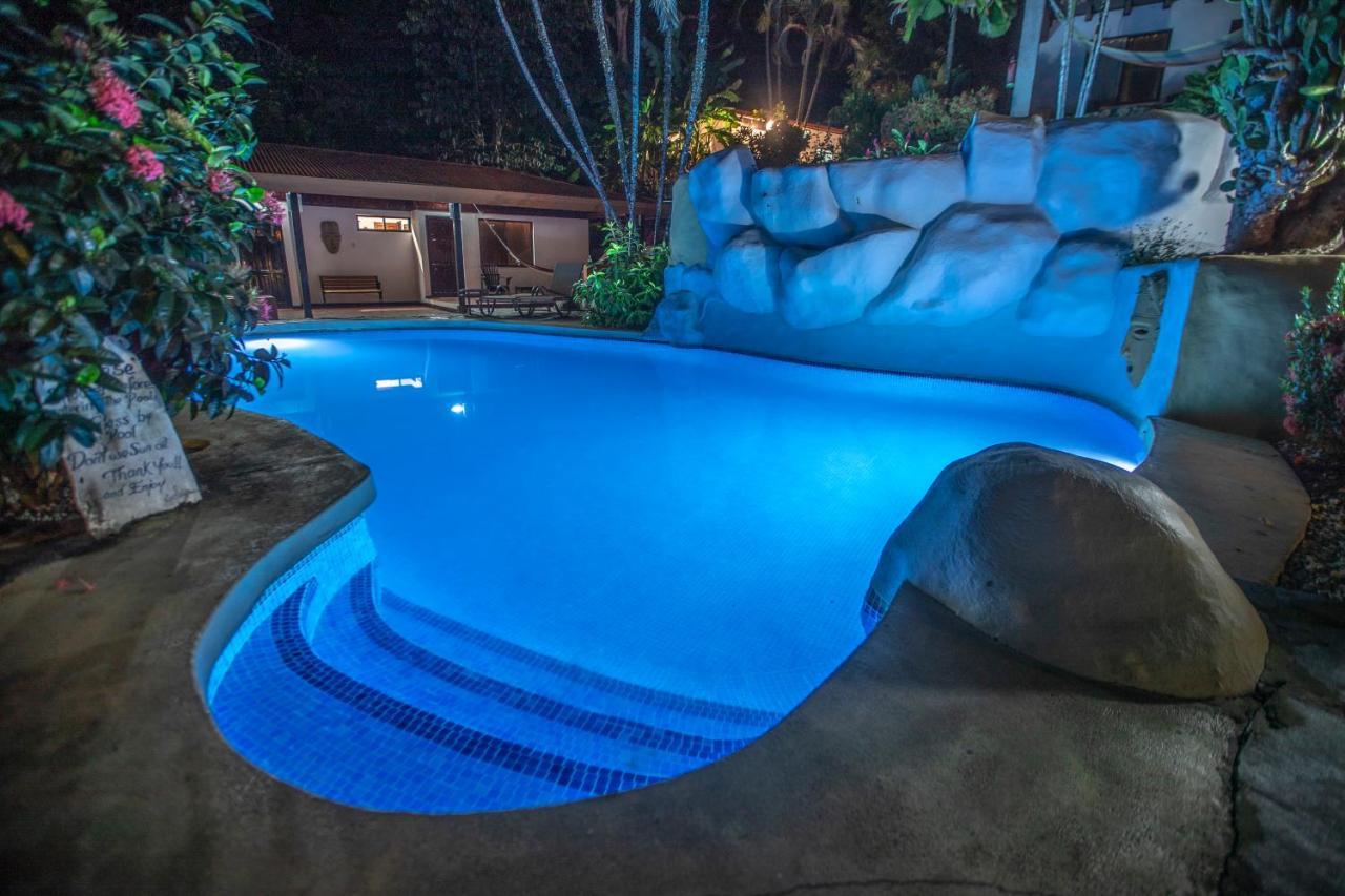 Hotel El Jardin Montezuma Buitenkant foto