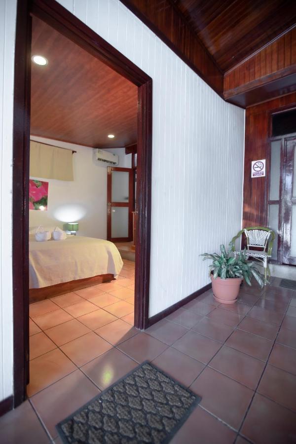 Hotel El Jardin Montezuma Buitenkant foto