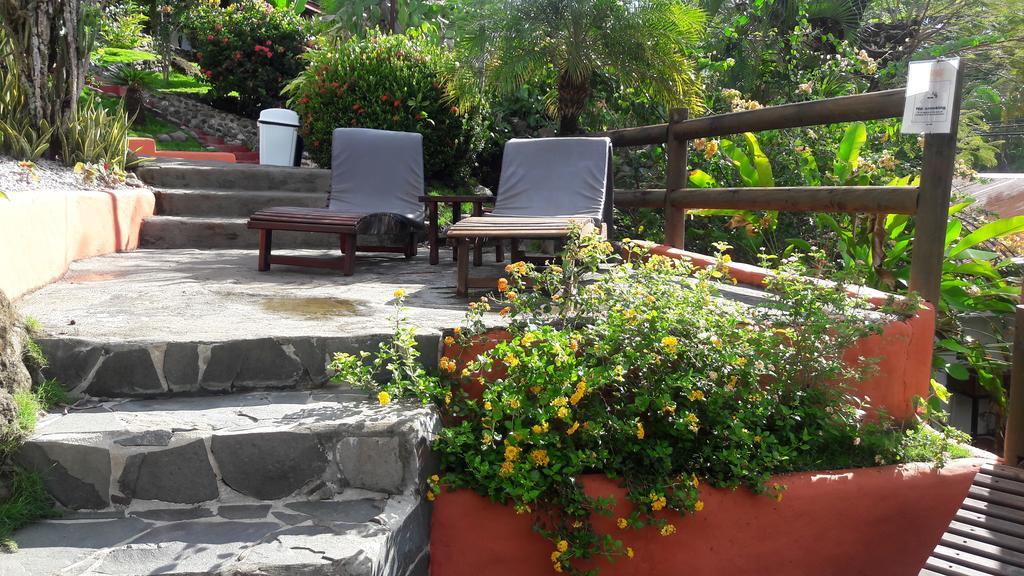Hotel El Jardin Montezuma Buitenkant foto
